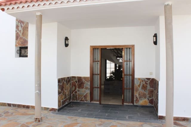 4 slaapkamer Villa te koop in Barranco Hondo, Candelaria met garage - € 875.000 (Ref: 7540606)