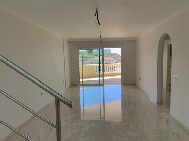 2 soveværelse Lejlighed til salg i Los Gigantes med swimmingpool garage - € 595.423 (Ref: 7540609)