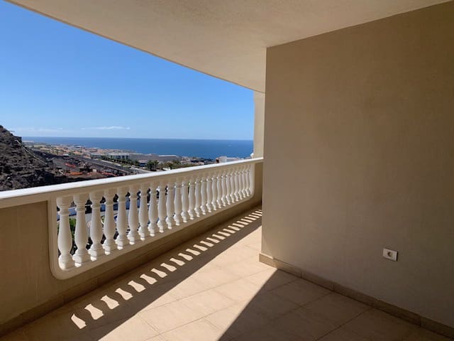 2 soveværelse Lejlighed til salg i Los Gigantes, Santiago del Teide med swimmingpool garage - € 595.423 (Ref: 7540609)