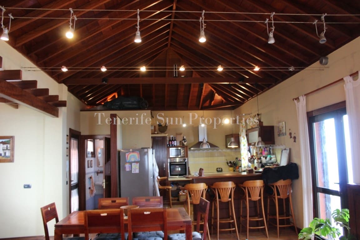 3 soveværelse Byhus til salg i Garachico med garage - € 329.000 (Ref: 7574034)