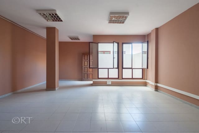 Erhverv til salg i Santa Cruz de Tenerife - € 95.998 (Ref: 7579841)