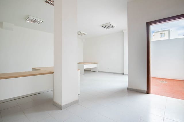 Erhverv til salg i Santa Cruz de Tenerife - € 95.998 (Ref: 7579841)