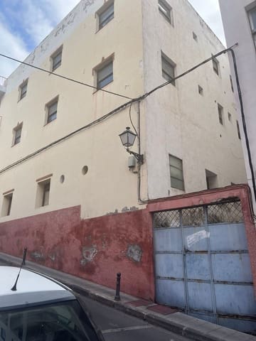 Kaupallinen myytävänä paikassa Icod de los Vinos mukana 
autotalli - 380 000 € (Ref: 7588300)