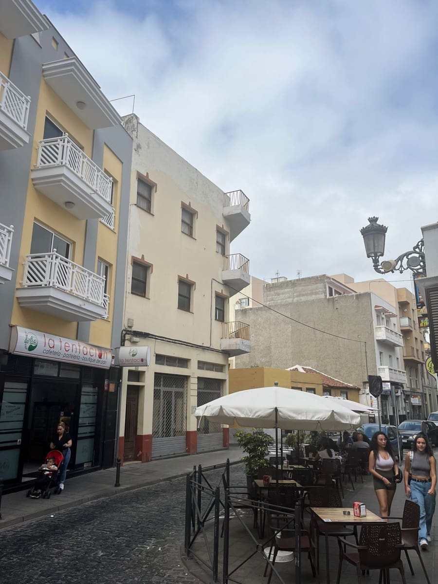 Erhverv til salg i Icod de los Vinos med garage - € 380.000 (Ref: 7588300)