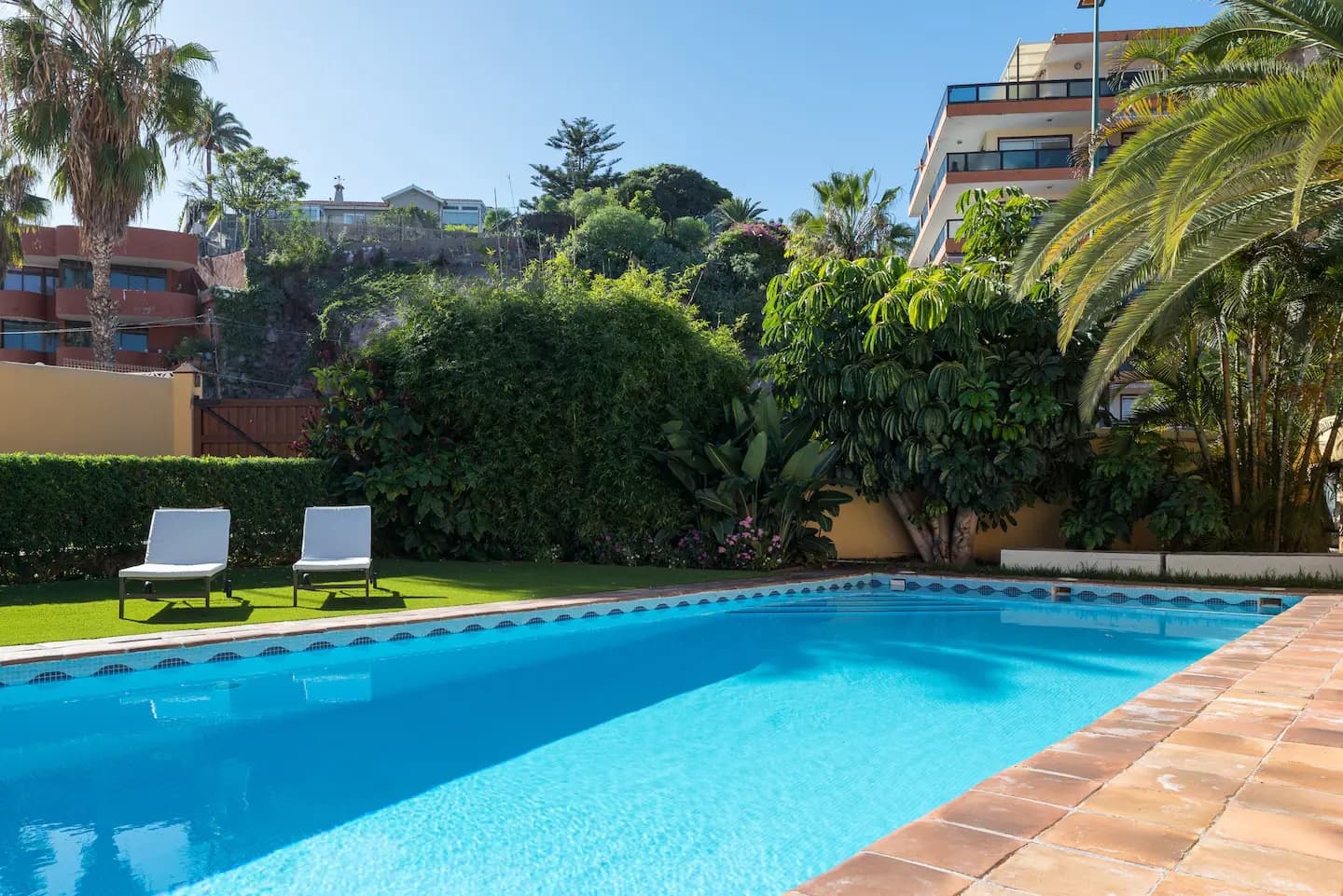 5 soveværelse Villa til salg i Puerto de la Cruz med swimmingpool garage - € 2.500.000 (Ref: 7810038)