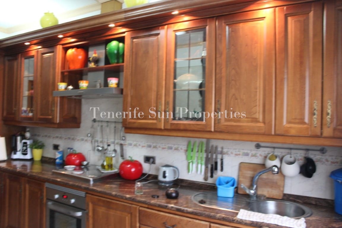 4 soveværelse Finca/Landehus til salg i Granadilla de Abona med garage - € 1.025.000 (Ref: 8032212)