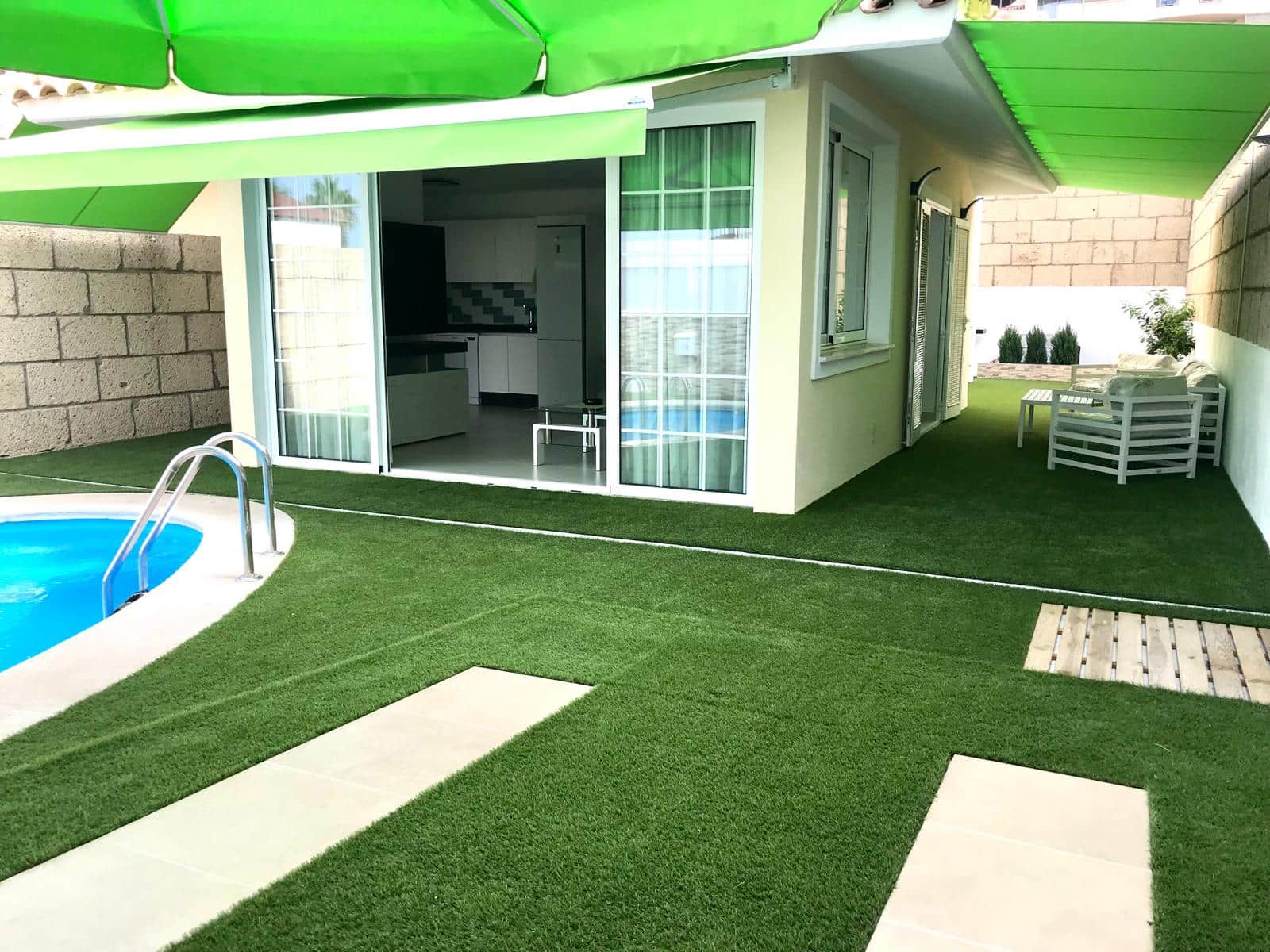 3 soveværelse Bungalow til salg i Palm-Mar med swimmingpool garage - € 680.000 (Ref: 8081788)