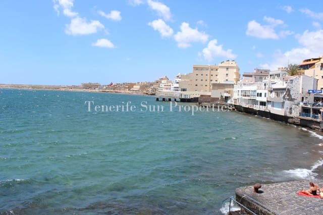 4 soveværelse Villa til salg i El Medano, Granadilla de Abona med garage - € 729.000 (Ref: 8210154)