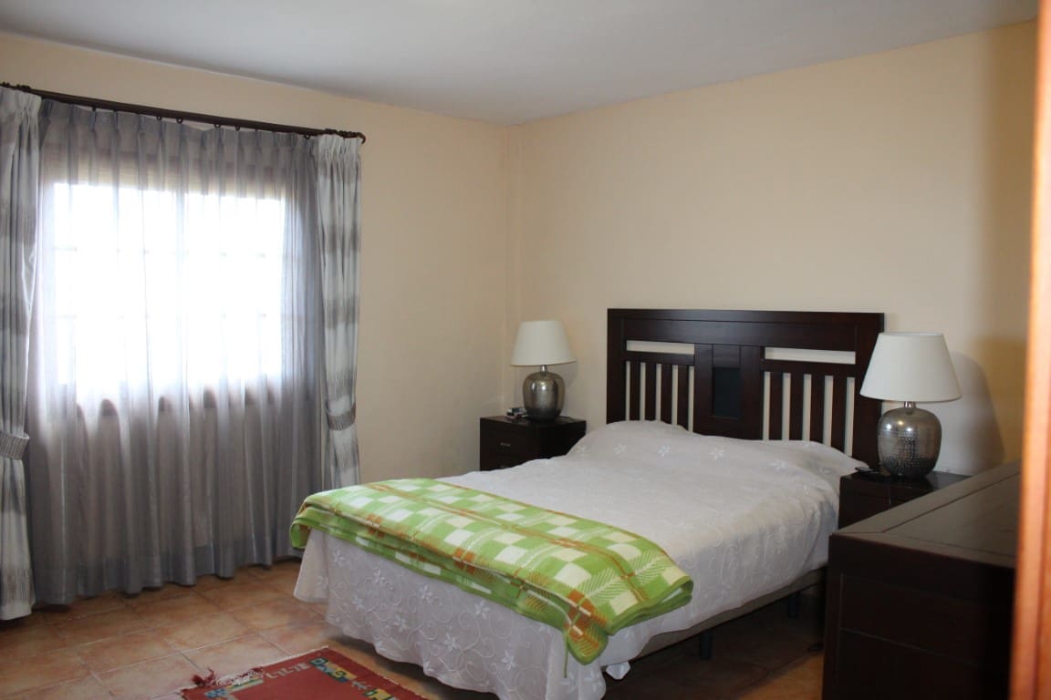 5 soveværelse Finca/Landehus til salg i La Orotava med swimmingpool garage - € 995.000 (Ref: 8268591)