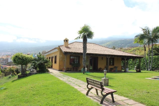 5 sovrum Finca/Hus på landet till salu i La Orotava med pool garage - 995 000 € (Ref: 8268591)