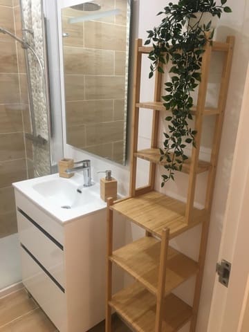 1 soveværelse Lejlighed til salg i Los Cristianos, Arona med swimmingpool - € 290.000 (Ref: 8315501)