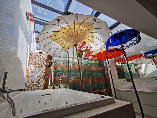 3 quarto Moradia para venda em La Caleta Adeje, Adeje com piscina garagem - 1 300 000 € (Ref: 8329177)