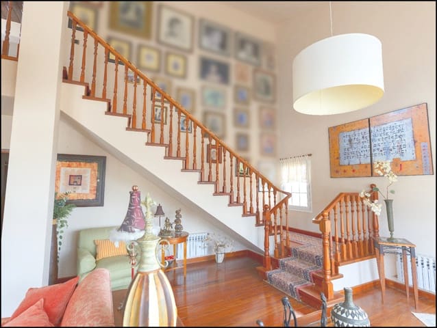 4 quarto Moradia para venda em La Esperanza, El Rosario com piscina garagem - 1 200 000 € (Ref: 8404303)