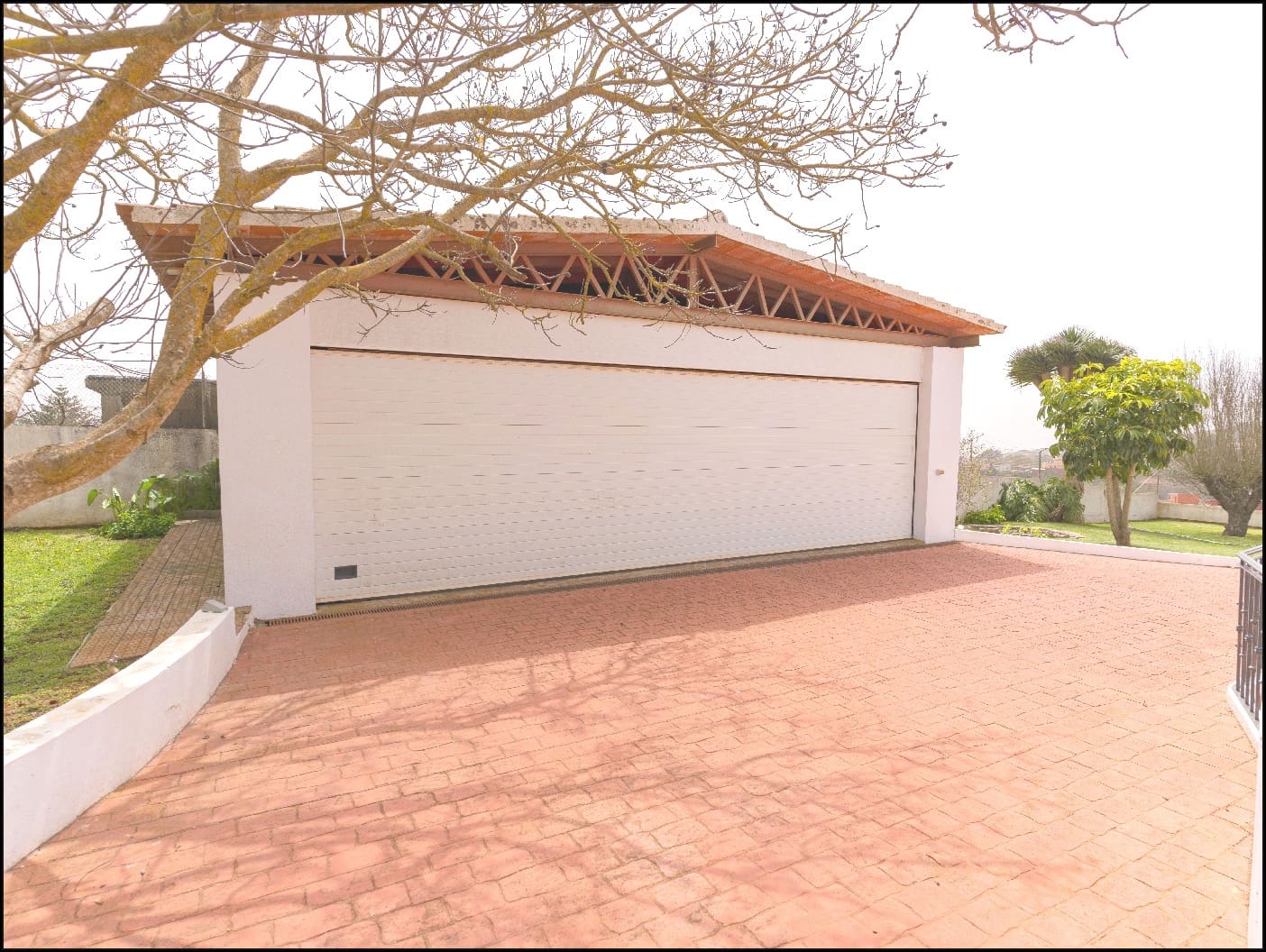 4 soveværelse Villa til salg i La Esperanza med swimmingpool garage - € 1.200.000 (Ref: 8404303)