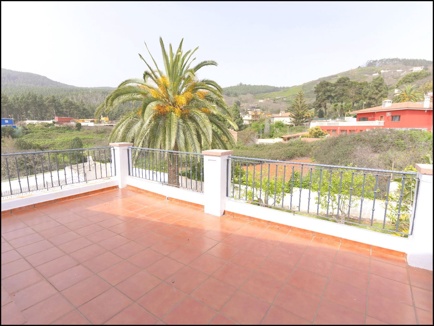 4 soveværelse Villa til salg i La Esperanza med swimmingpool garage - € 1.200.000 (Ref: 8404303)