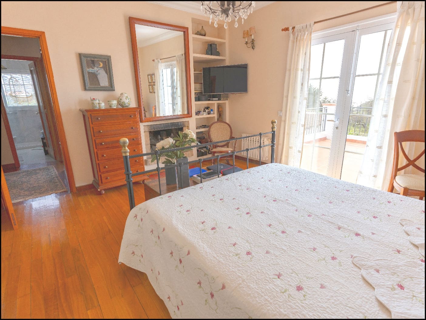 4 soveværelse Villa til salg i La Esperanza med swimmingpool garage - € 1.200.000 (Ref: 8404303)