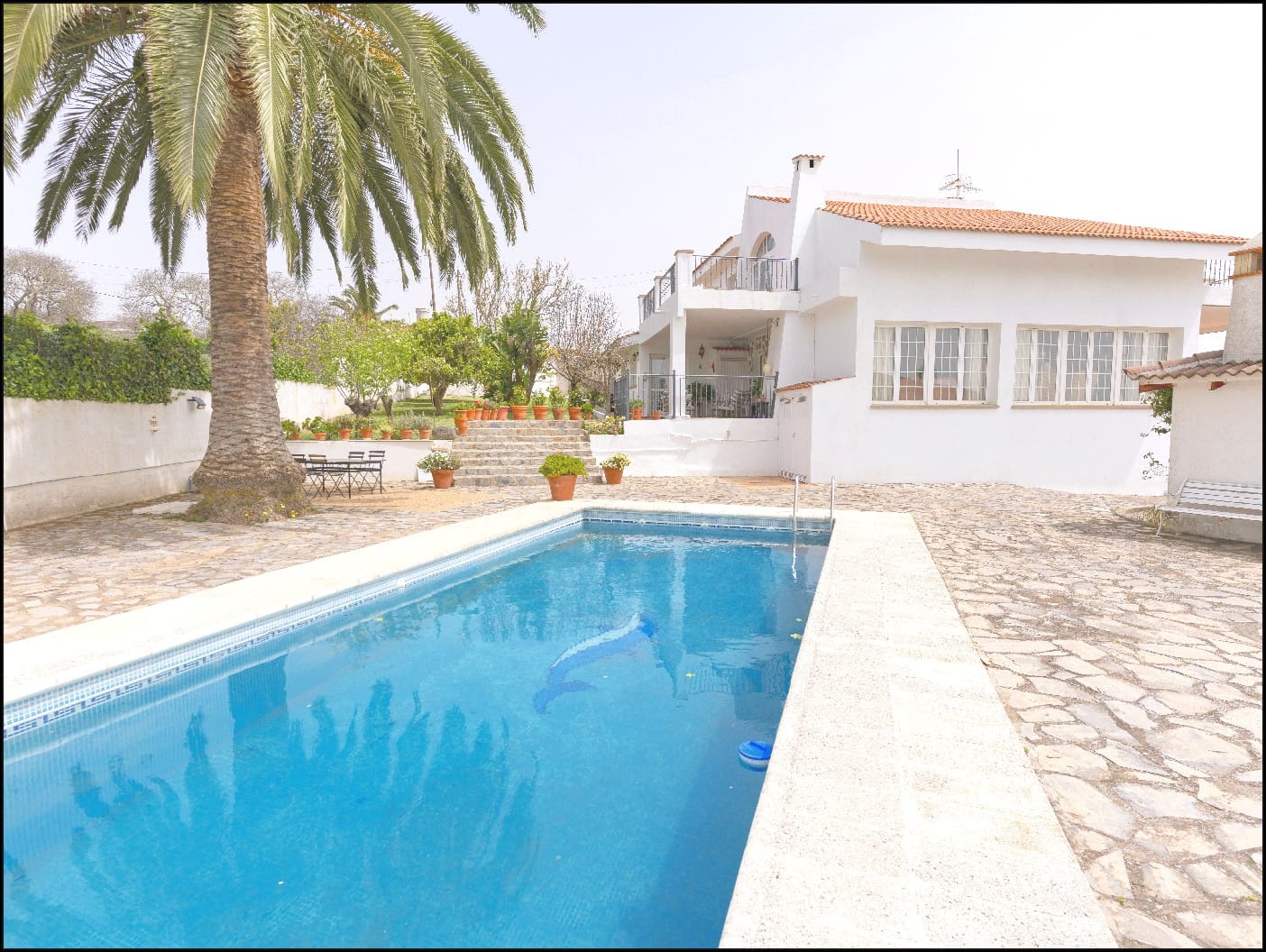 4 soveværelse Villa til salg i La Esperanza med swimmingpool garage - € 1.200.000 (Ref: 8404303)