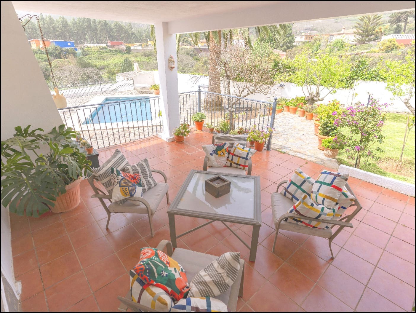 4 soveværelse Villa til salg i La Esperanza med swimmingpool garage - € 1.200.000 (Ref: 8404303)