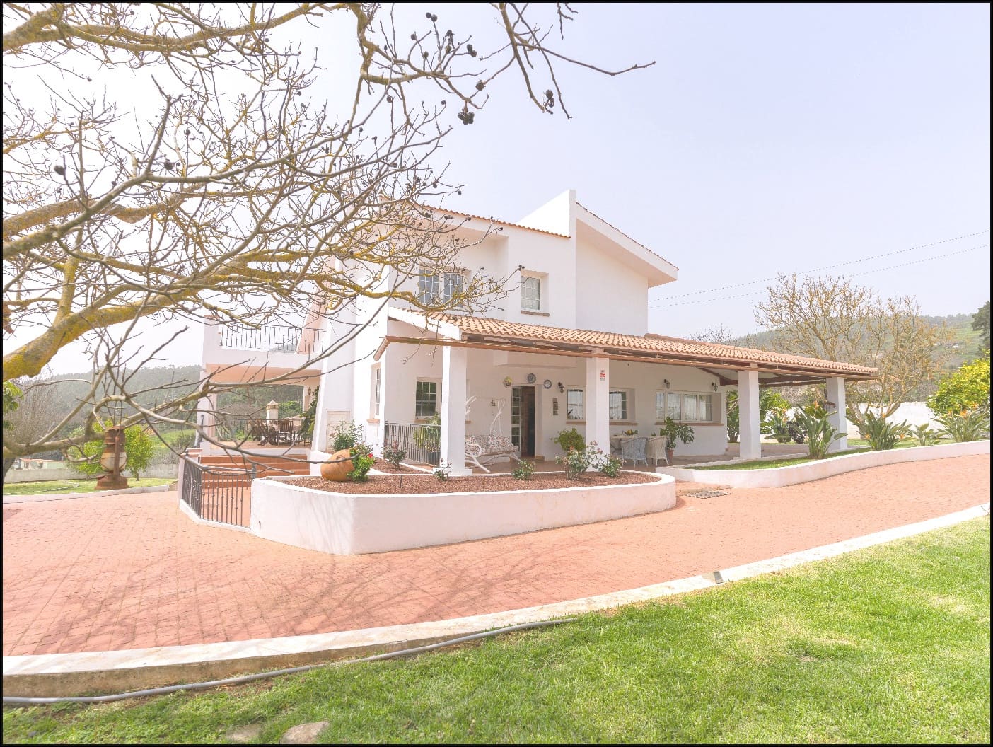 4 soveværelse Villa til salg i La Esperanza med swimmingpool garage - € 1.200.000 (Ref: 8404303)