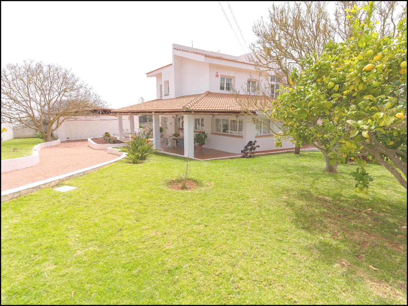 4 soveværelse Villa til salg i La Esperanza med swimmingpool garage - € 1.200.000 (Ref: 8404303)