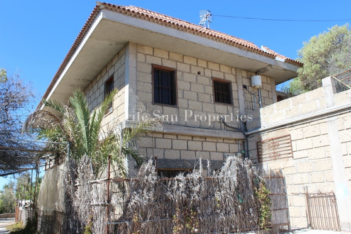3 soveværelse Finca/Landehus til salg i Granadilla de Abona med garage - € 755.000 (Ref: 8435247)