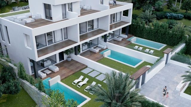 Apartment zu verkaufen in Nerja mit Pool Garage - 609.500 € (Ref: 8560755)
