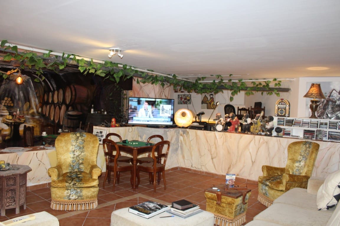 5 soveværelse Byhus til salg i Guia de Isora med garage - € 720.000 (Ref: 8585770)