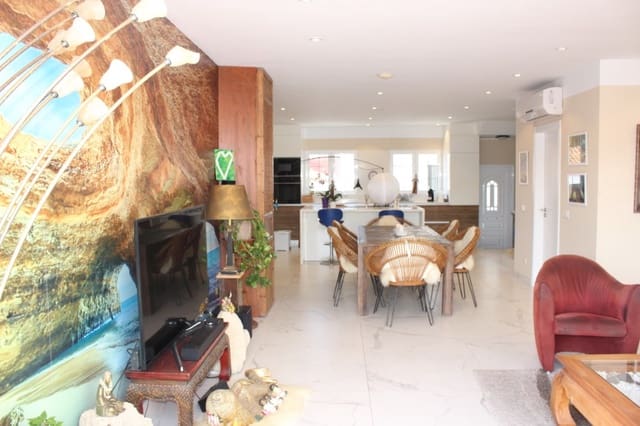 5 slaapkamer Huis te koop in Guía de Isora met garage - € 720.000 (Ref: 8585770)