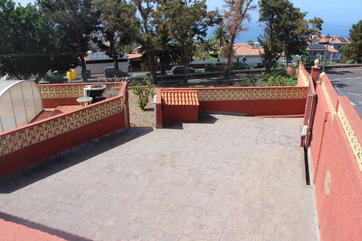 4 soveværelse Villa til salg i La Orotava med swimmingpool garage - € 650.000 (Ref: 8585774)