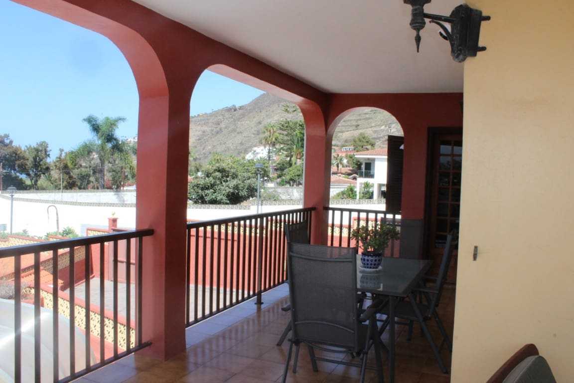 4 soveværelse Villa til salg i La Orotava med swimmingpool garage - € 650.000 (Ref: 8585774)