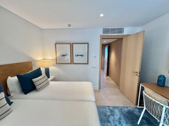 2 sypialnia Apartament na sprzedaż w Guía de Isora z basenem - 1 400 000 € (Ref: 8754563)