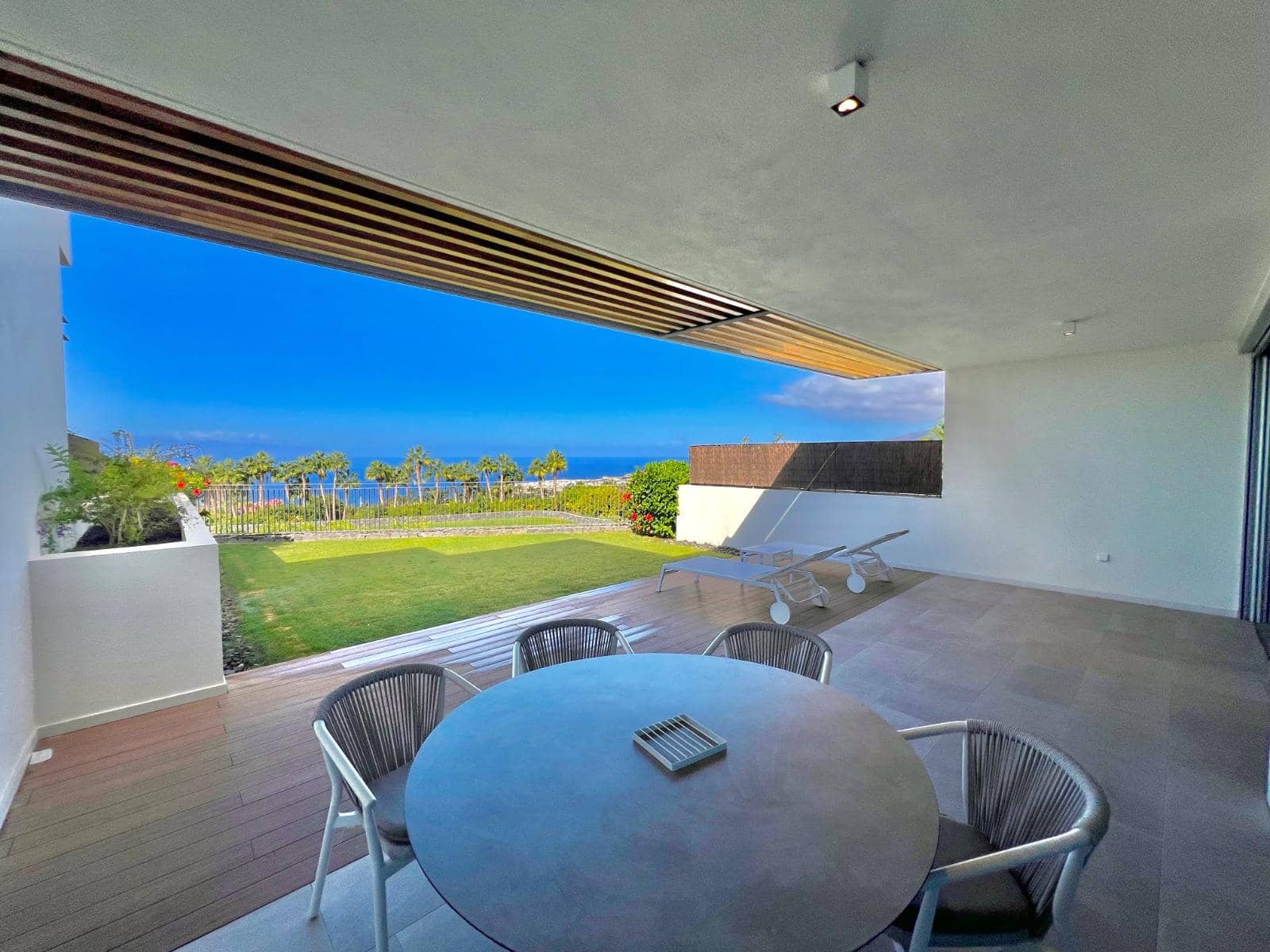 2 camera da letto Appartamento in vendita in Guia de Isora con piscina - 1.400.000 € (Rif: 8754563)