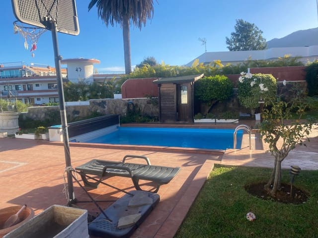 3 soverom Villa til salgs i Puerto de la Cruz med svømmebasseng garasje - € 899 000 (Ref: 8765758)