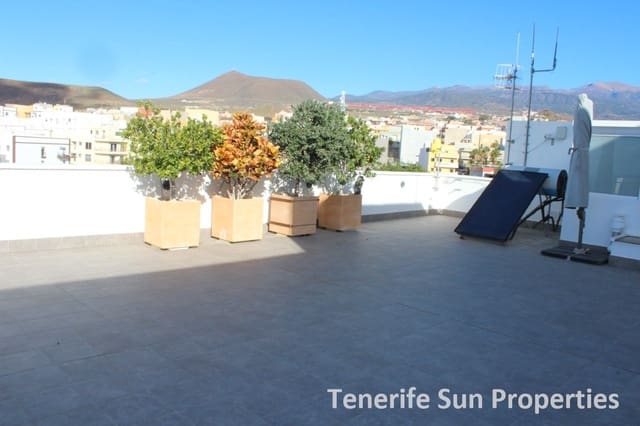 3 soveværelse Byhus til salg i San Isidro de Abona, Granadilla de Abona med garage - € 584.000 (Ref: 8846696)