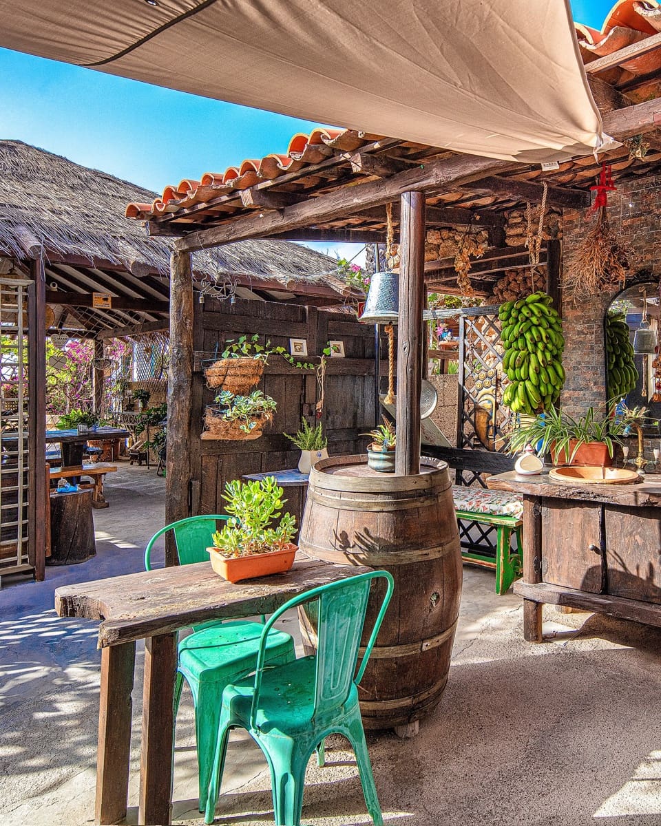 10 soveværelse Guesthouse/B & B til salg i San Miguel de Tajao med swimmingpool garage - € 1.800.000 (Ref: 8846699)