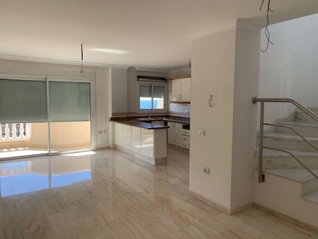 2 soveværelse Penthouse til salg i Los Gigantes med swimmingpool garage - € 550.883 (Ref: 8865805)