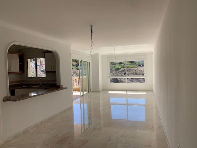 2 soveværelse Penthouse til salg i Los Gigantes med swimmingpool garage - € 597.083 (Ref: 8865832)