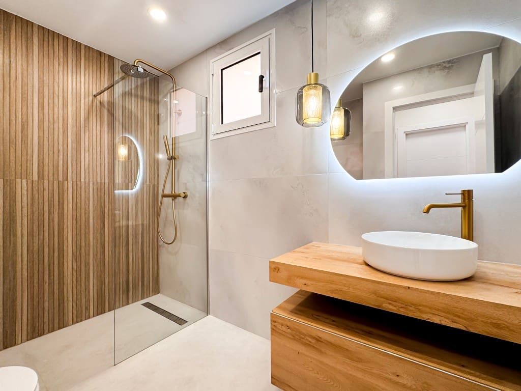 1 soveværelse Lejlighed til salg i Costa Adeje med swimmingpool garage - € 289.000 (Ref: 8910032)