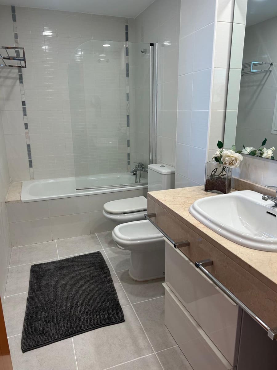 4 soveværelse Byhus til salg i Adeje med swimmingpool garage - € 650.000 (Ref: 9093317)