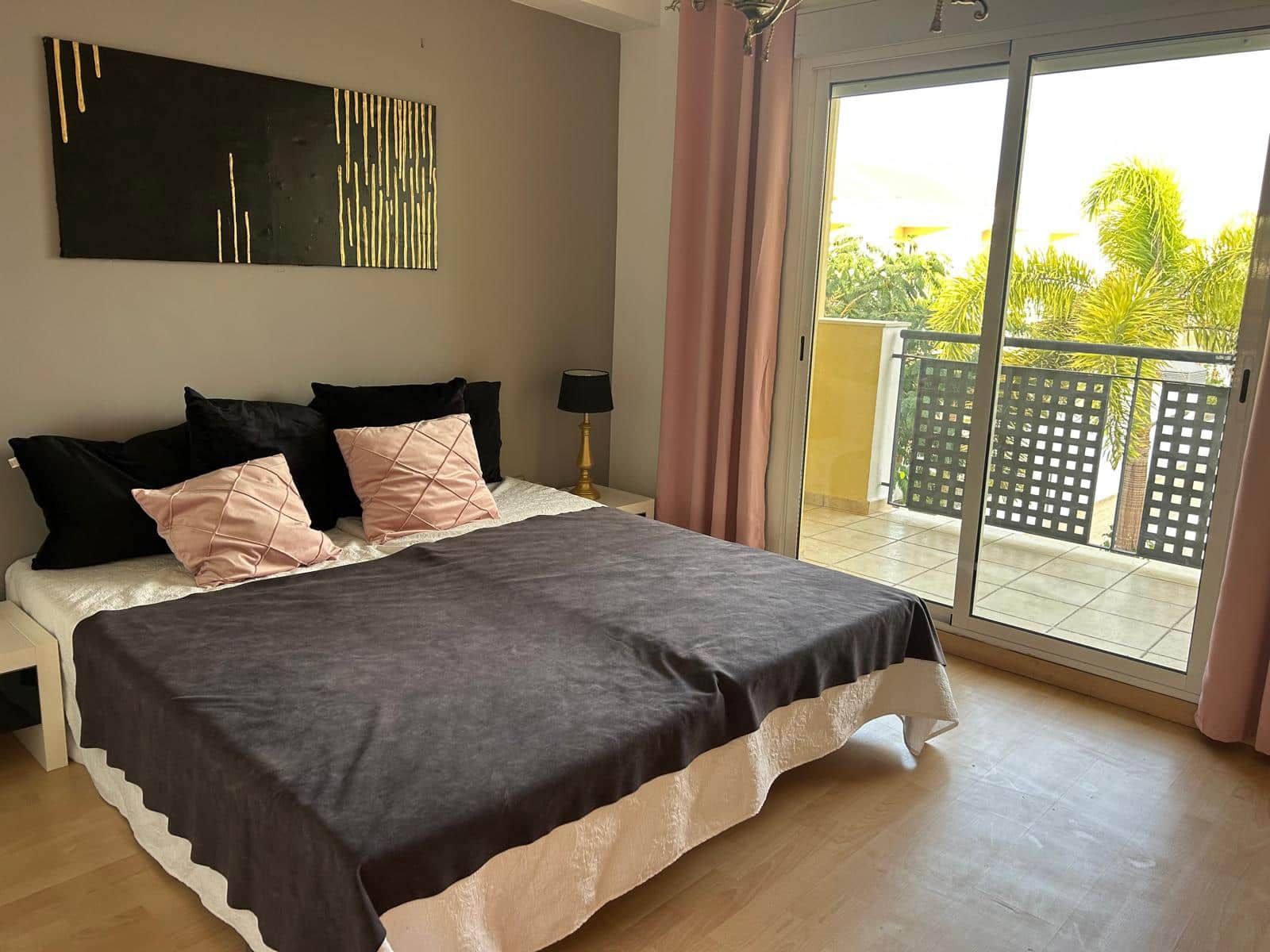 4 soveværelse Byhus til salg i Adeje med swimmingpool garage - € 650.000 (Ref: 9093317)