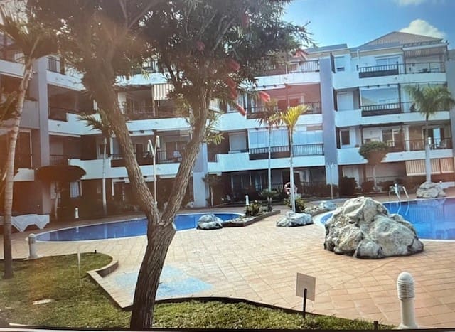 2 soveværelse Lejlighed til salg i Los Cristianos, Arona med swimmingpool garage - € 495.000 (Ref: 9251503)