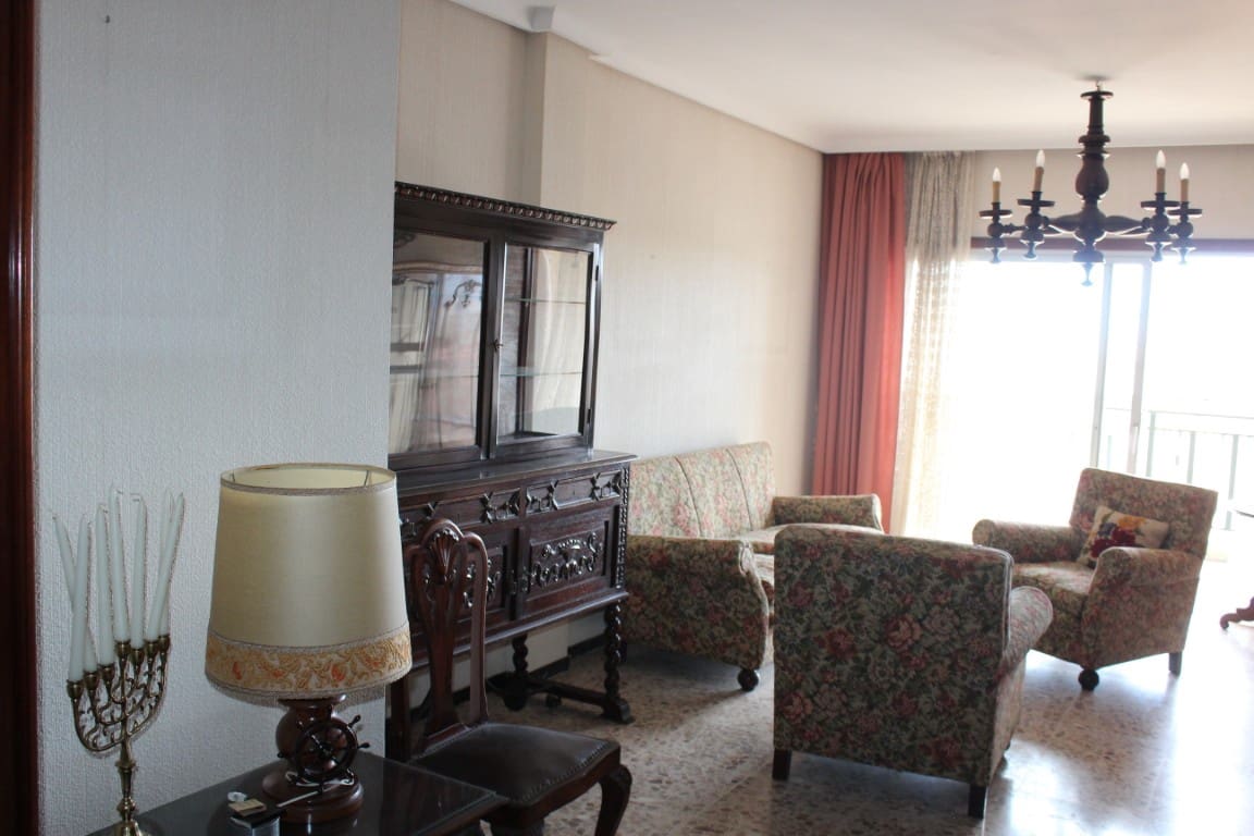 4 soveværelse Lejlighed til salg i Santa Cruz de Tenerife med garage - € 580.000 (Ref: 9274732)