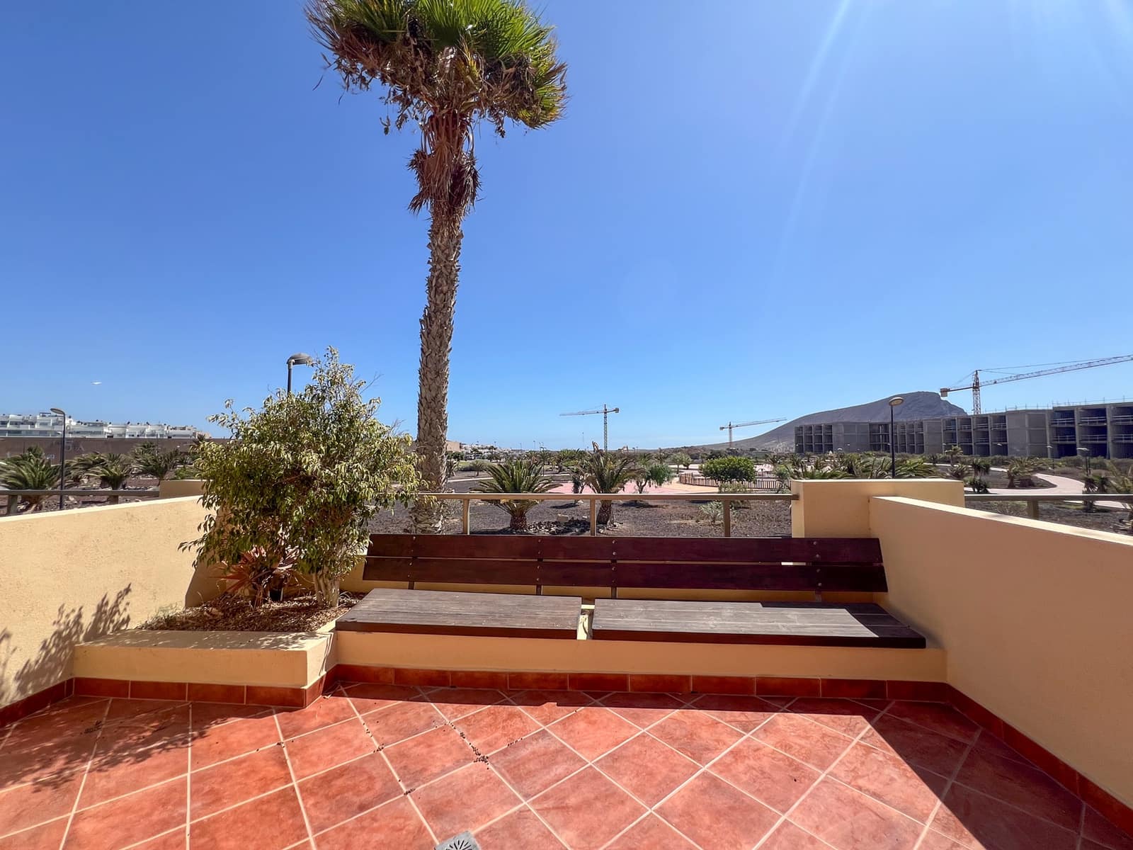 2 soveværelse Lejlighed til salg i Los Abrigos med garage - € 380.000 (Ref: 9337107)