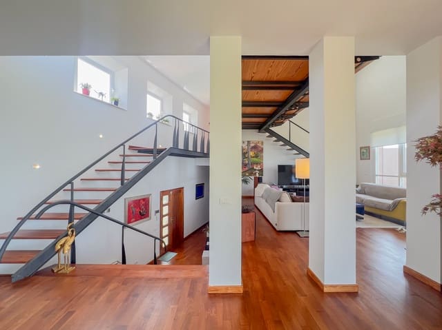 5 slaapkamer Villa te koop in Tacoronte met zwembad garage - € 910.000 (Ref: 9337224)