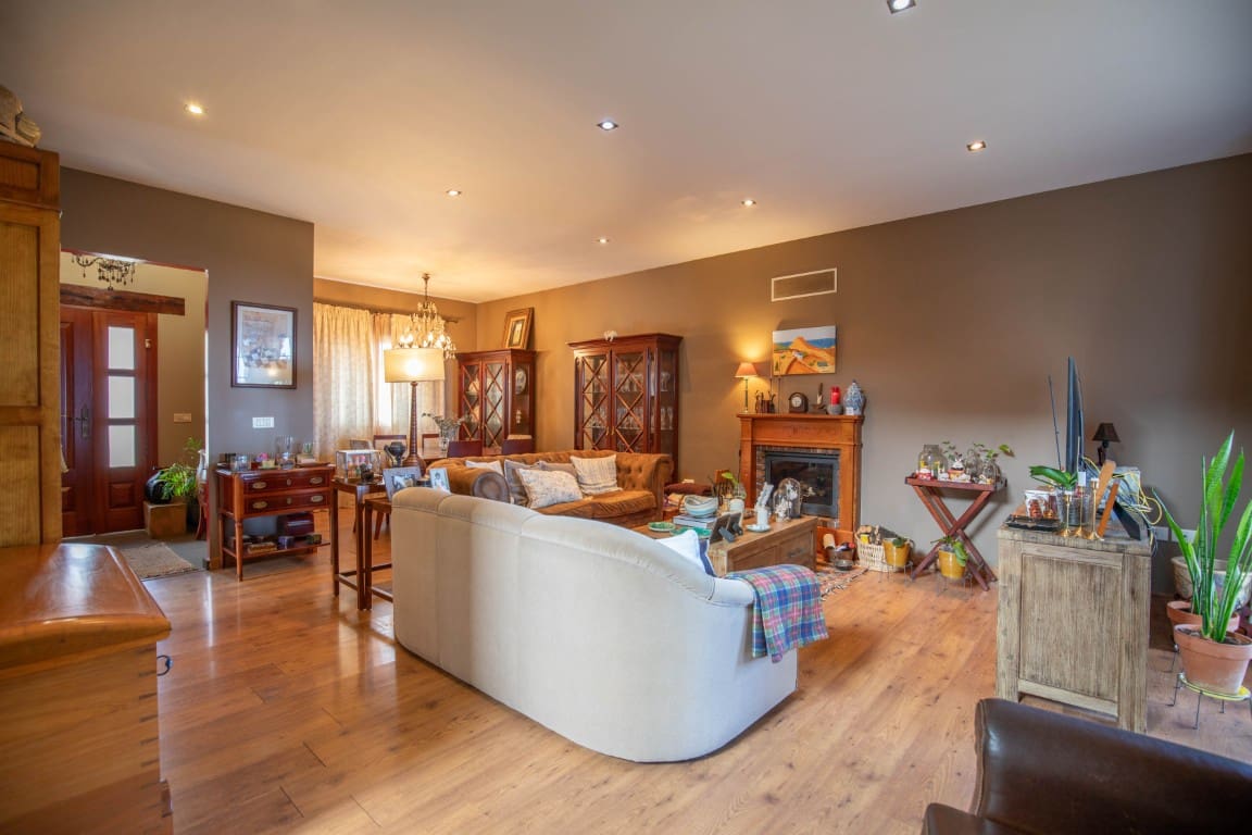 4 bedroom Villa for sale in El Sauzal with pool - € 1,200,000 (Ref: 9725060)