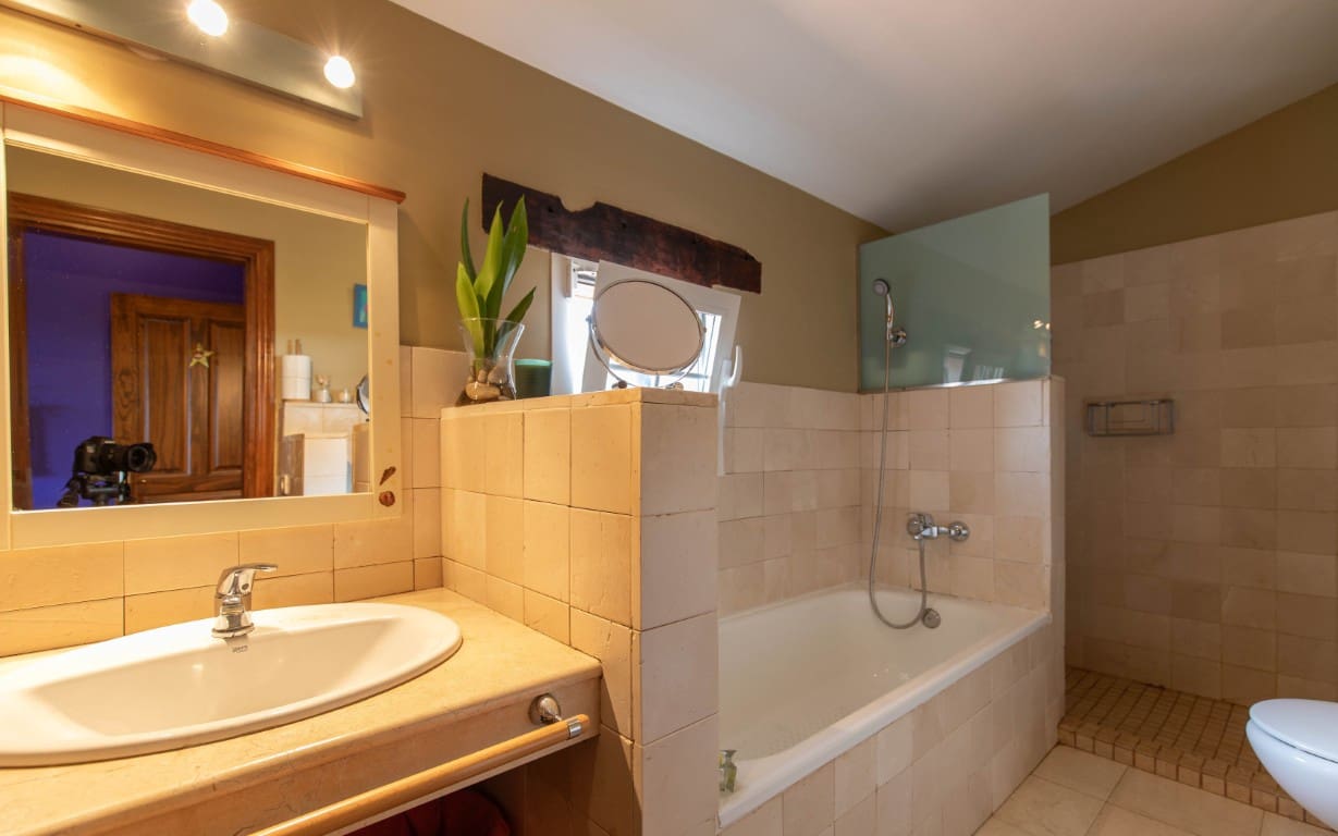 4 bedroom Villa for sale in El Sauzal with pool - € 1,200,000 (Ref: 9725060)