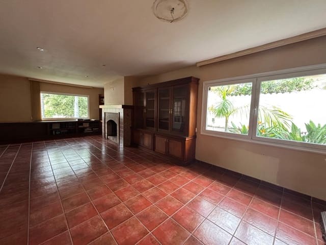 3 soverom Bungalow til salgs i Puerto de la Cruz med svømmebasseng - € 699 000 (Ref: 9726194)