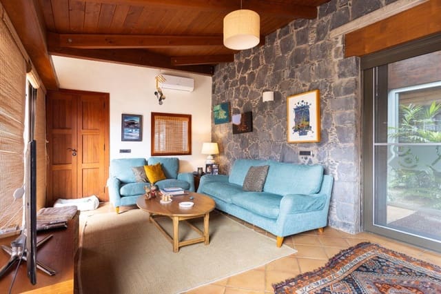 6 slaapkamer Villa te koop in Tacoronte met garage - € 2.950.000 (Ref: 9776999)