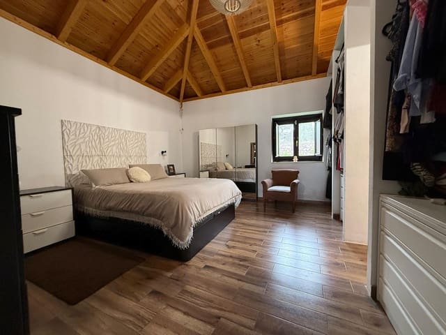 3 chambre Finca/Maison de Campagne à vendre à Guía de Isora avec garage - 520 000 € (Ref: 9778800)