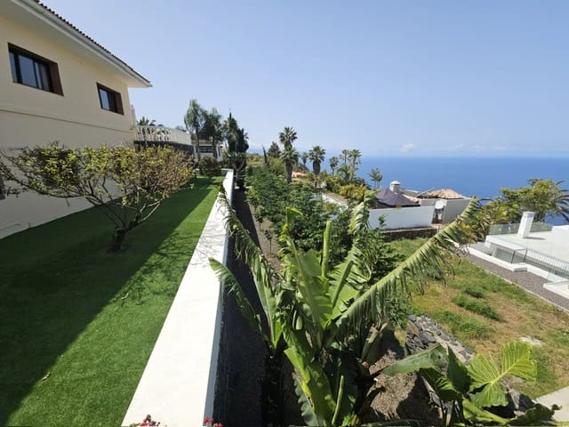 3 slaapkamer Villa te koop in El Sauzal met garage - € 825.000 (Ref: 9782080)